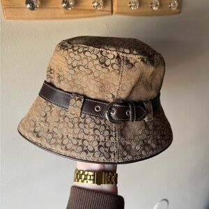Vintage COACH Signature Jacquard Bucket Hat - M/L - Monogram C with Leather Trim